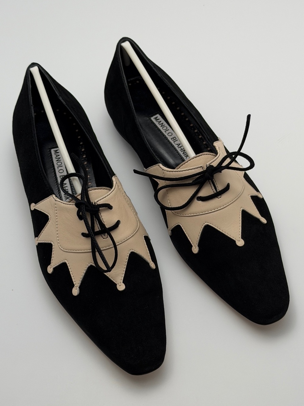 Manolo Blahnik Black and Beige Suede Lace-Up Oxfords - NIB EU38.5
